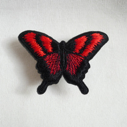 赤と黒の揚羽蝶刺繍帯留め 11枚目の画像
