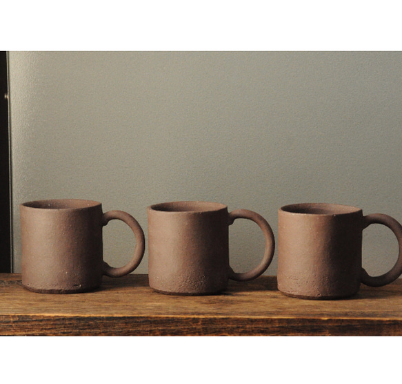 無釉陶器のマグカップ【焦げ茶】 8枚目の画像
