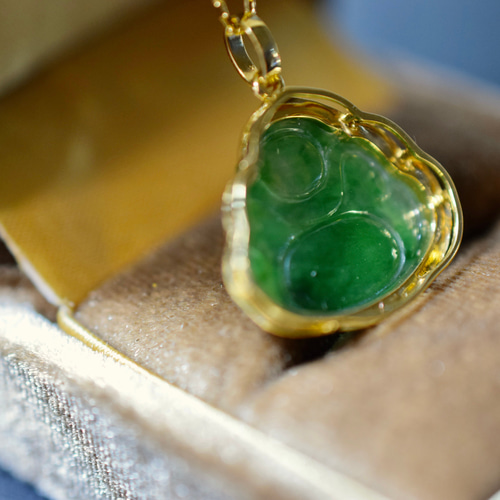 847 現品 k18金ゴールド ミャンマー産 本翡翠 ヒスイ ネックレス
