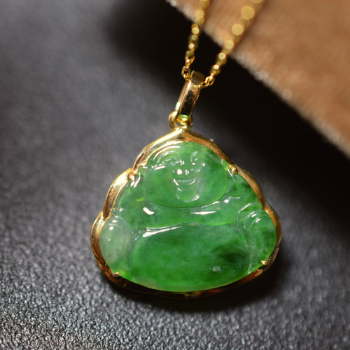 847 現品 k18金ゴールド ミャンマー産 本翡翠 ヒスイ ネックレス