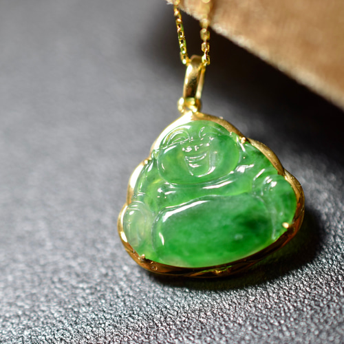 847 現品 k18金ゴールド ミャンマー産 本翡翠 ヒスイ ネックレス