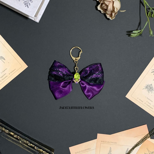 ヴィランズ 『茨の魔女の娘』紫のサテンリボンとコウモリのレース