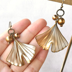 Ginkgo leaves pierced earring 第6張的照片