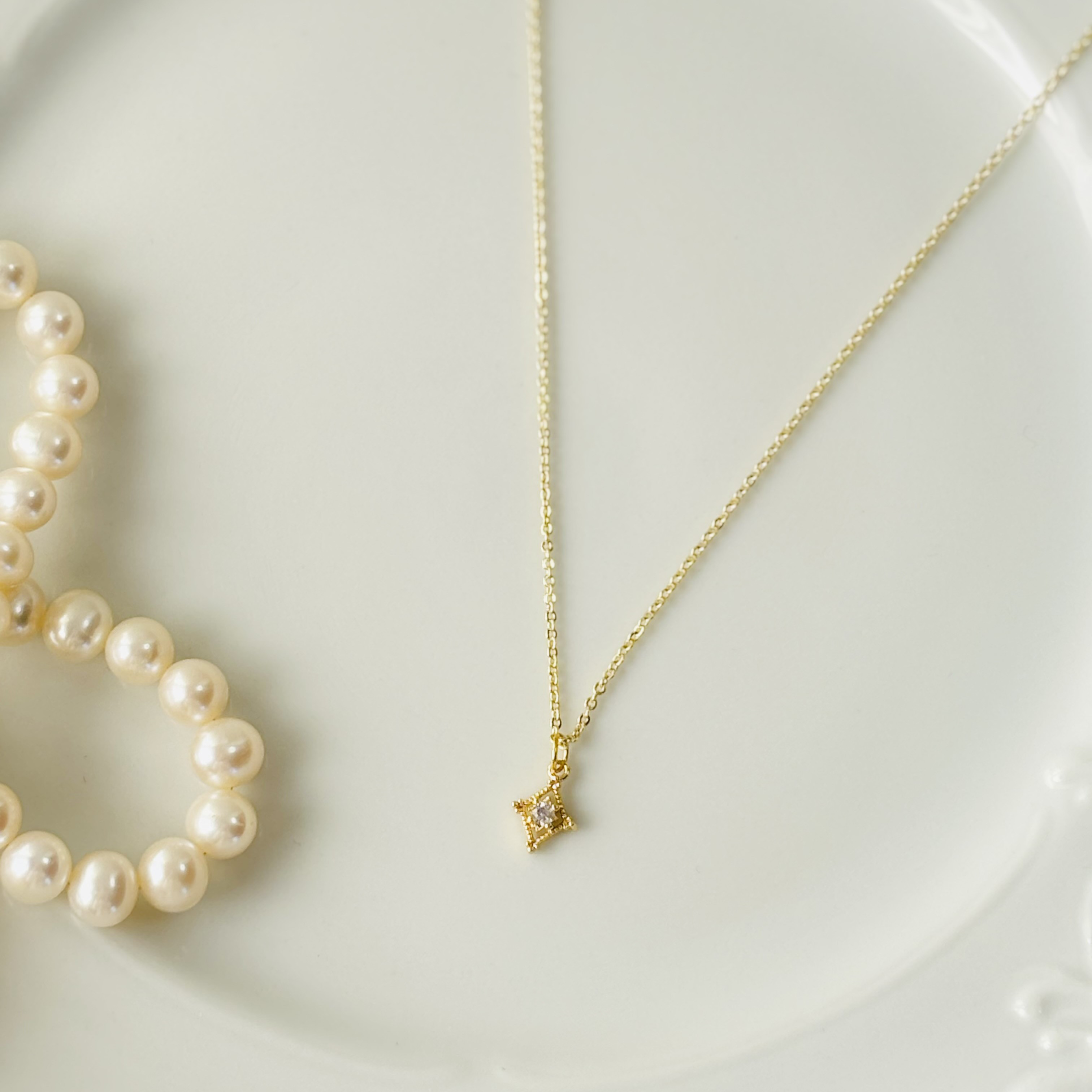 最終値下げ 美品 18K WG ネックレス 最終値下げ 美品 18K WG ネックレス screw-45.jpg