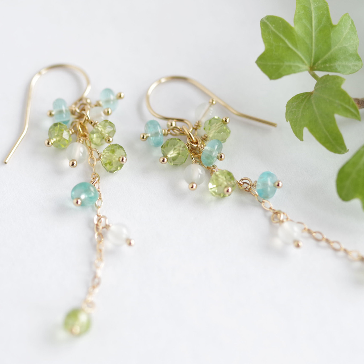 K14GF【rain forest】雨森・ピアス／イヤリング(2)［ペリドット／アパタイト］