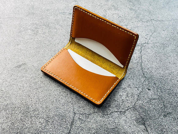 【手縫】キャメル色本革名刺入れケース（キャメル糸） 2枚目の画像