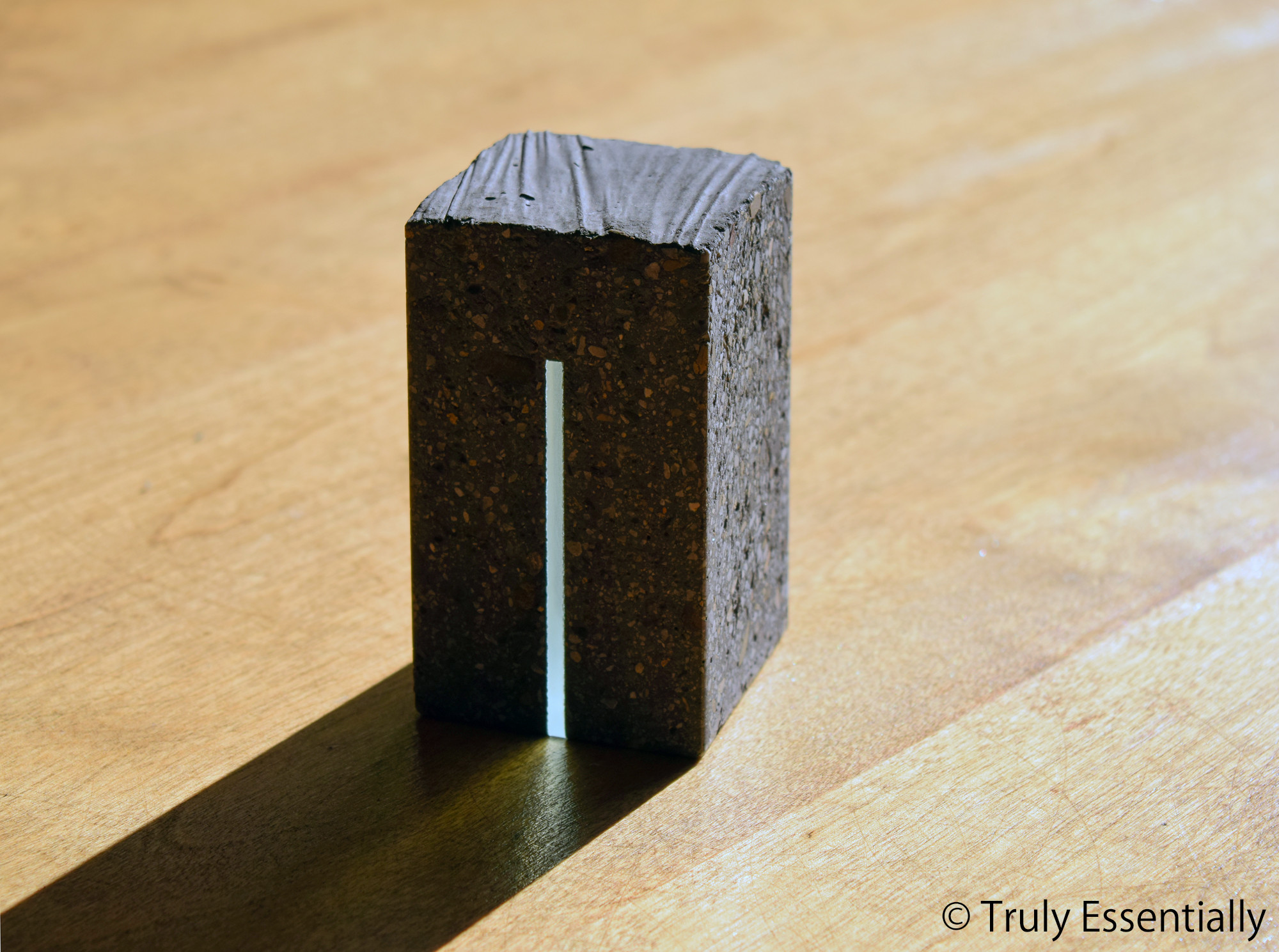 「 灯りの窓 」シリーズ、ガラスとコンクリートのインテリアオブジェ #331