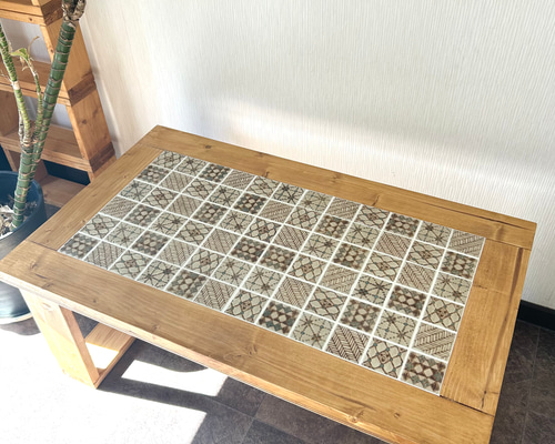 セール《SALE》レトロ柄が魅力的！ノスタルジックで多国籍な文様が特徴