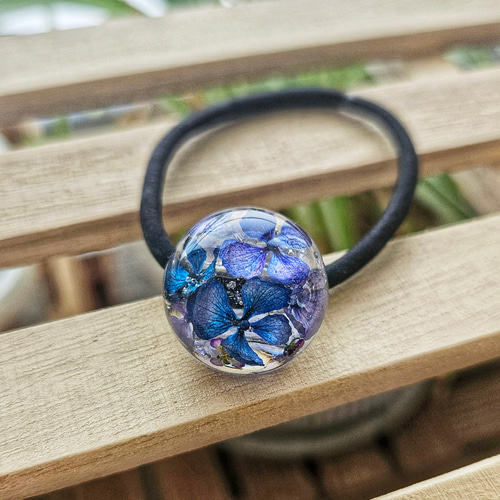 【1132】かすみ草×琉球ガラス ブルー　レジンヘアゴム 1132】かすみ草×琉球ガラス ブルー レジンヘアゴム