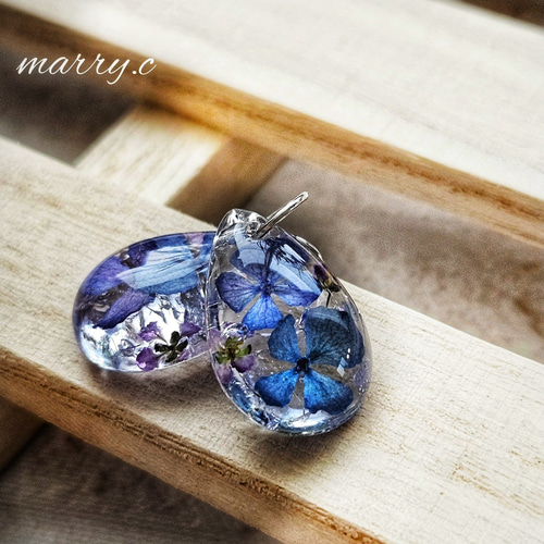 オススメ♡』紫陽花～*琉球ガラス入りしずくピアス・イヤリング marry