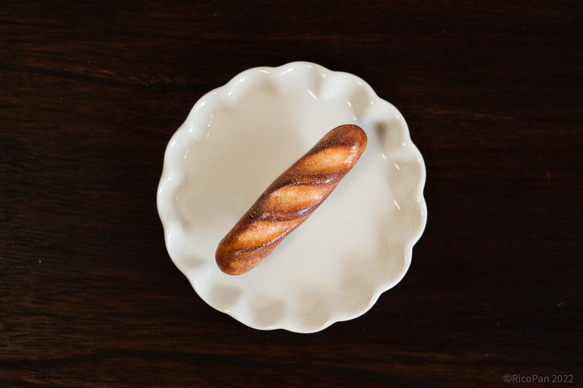 パンの革ブローチ（バタール） 2枚目の画像