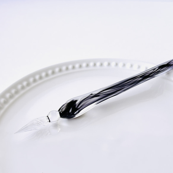 墨黒のガラスペン(細字) ペン・筆記用具 硝子工房きつねらんぷ