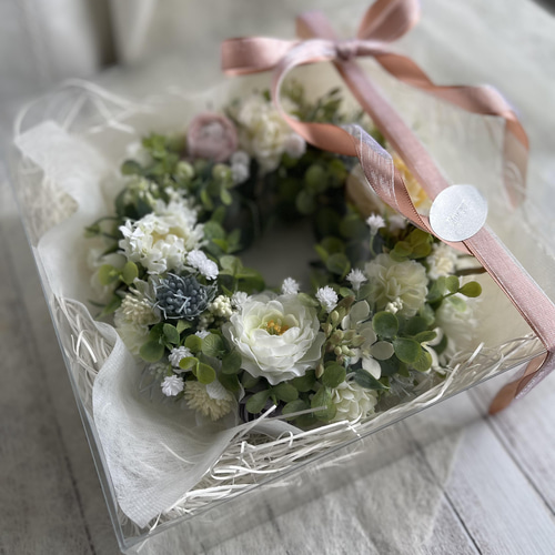 小さめピンクのフラワーリース(18cm・アーティフィシャルフラワー