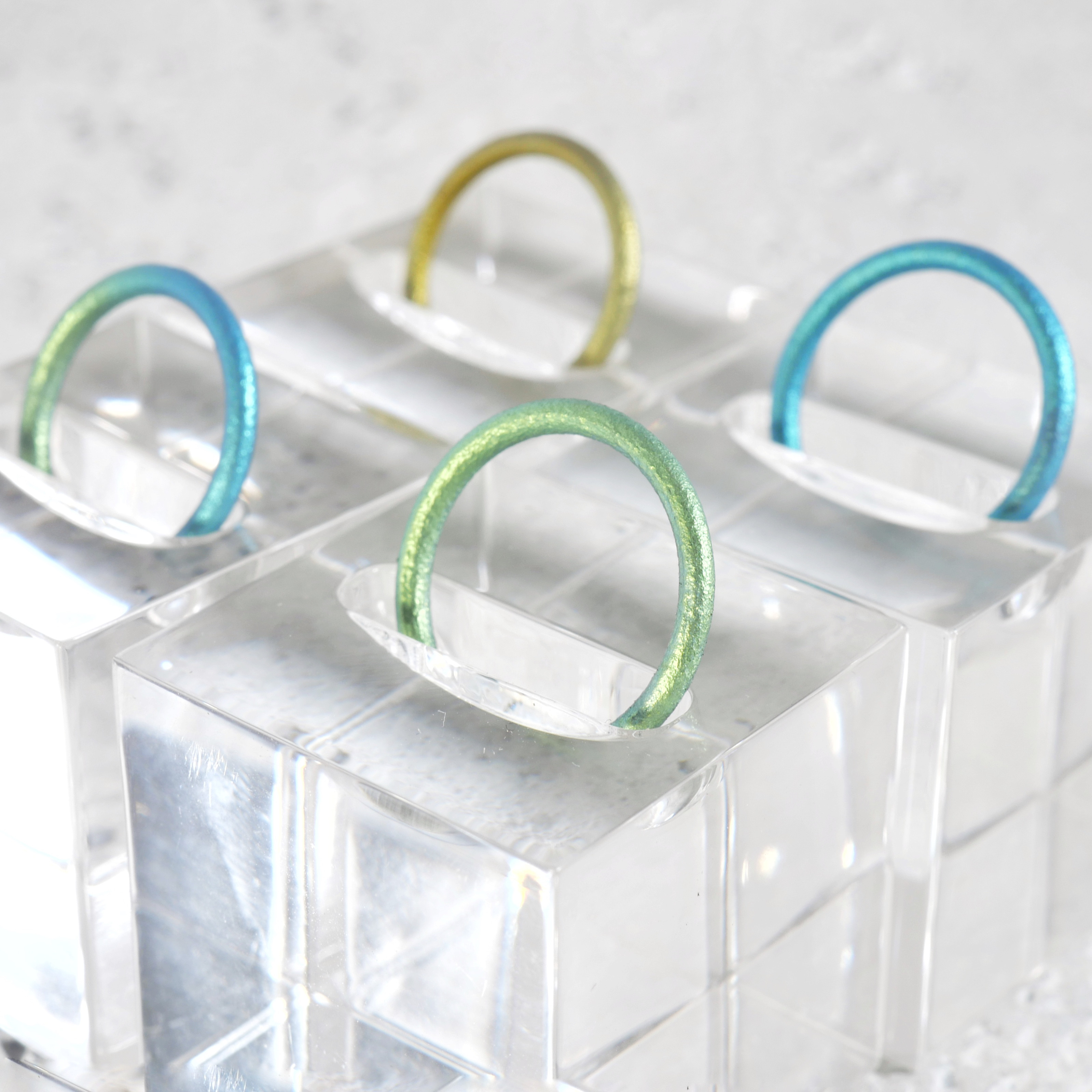 【特集掲載】選べる10色！ペアリングにも　チタン製シンプルラウンドリング