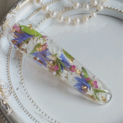 花ヘアクリップ レジンヘアクリップ 押し花ドライフラワー ブルーの花 