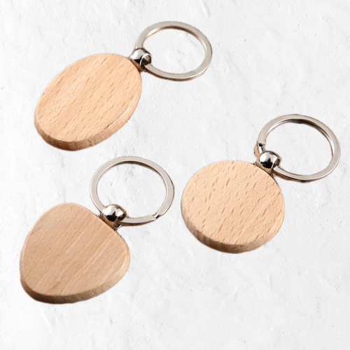 オーダーメイド・名入れ】3個以上〜@550 ウッドキーホルダー 席札