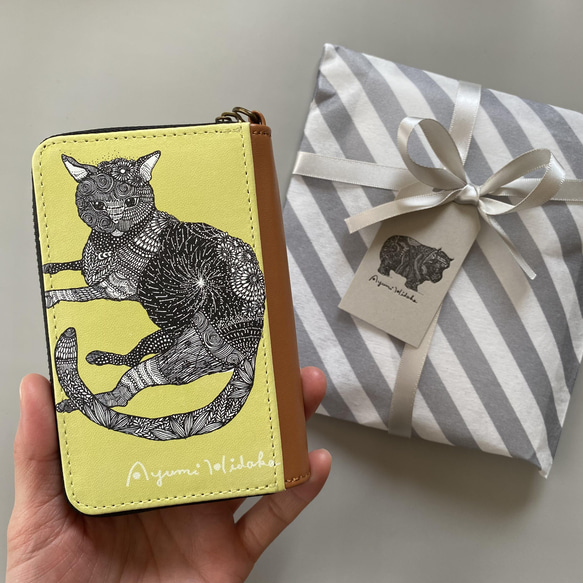 ＼選べるカラー／『マーガレットと桜の猫』ミニ財布　コインケース・パスケース 2枚目の画像