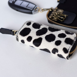 日本製　手触りのいいハラコ素材で作った　4連キーケース　牛毛皮　スマートキー　ダルメシアン　apo-16nch 4枚目の画像