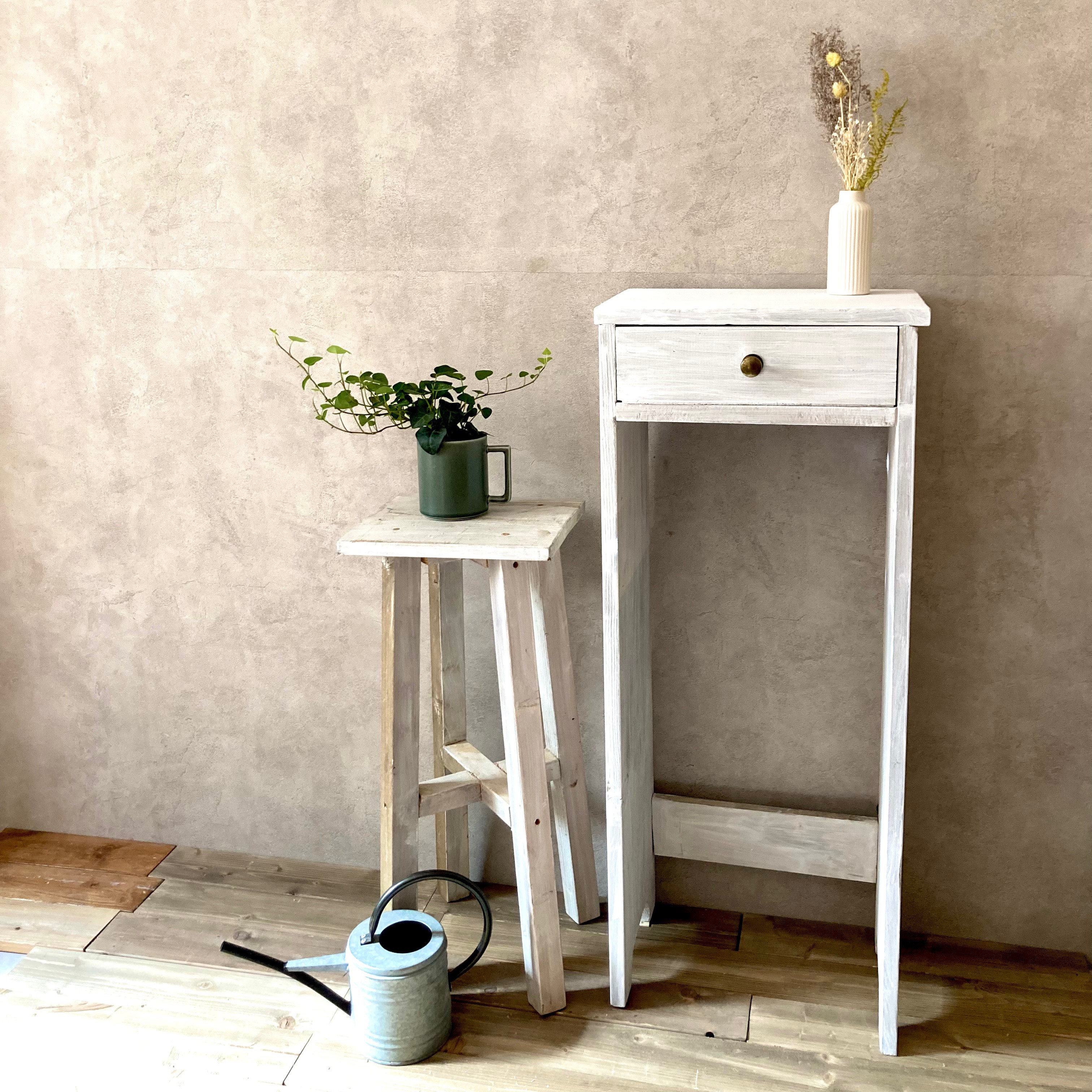 【チェストとハイスツールのセット】木製 玄関収納　かわいい四つ脚チェスト　1段引き出し収納　アンティーク　ホワイト