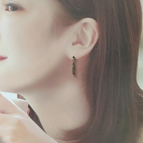 カレンシルバー ✶キューブビーズのシンプル SILVER 925 ピアス