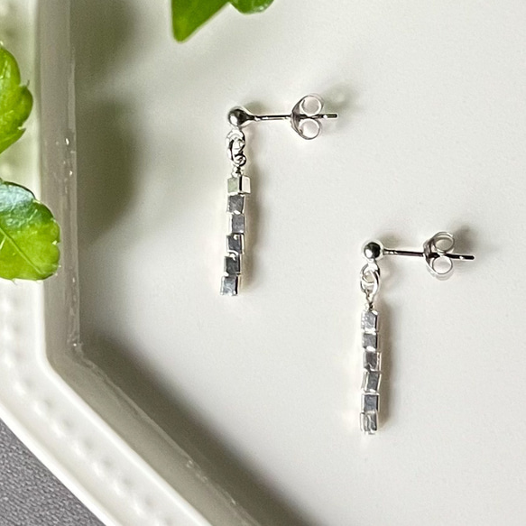 カレンシルバー ✶キューブビーズのシンプル SILVER 925 ピアス