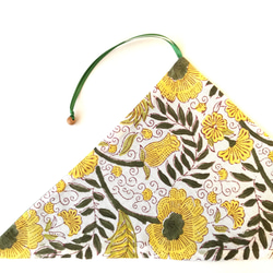 お箸袋　カトラリーケース　ハンドブロックプリント　黄色×緑　木製ビーズ 1枚目の画像