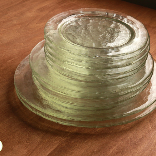 エメラルドグリーンのガラスプレート7枚 エメラルドグリーンのガラスプレート7枚