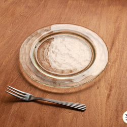 在庫限り：リサイクルガラスの食器　リム皿　ライトグリーン(φ16cm) 2枚目の画像