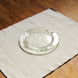 在庫限り：リサイクルガラスの食器　リム皿　ライトグリーン(φ16cm) 1枚目の画像