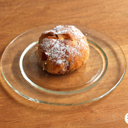 在庫限り：リサイクルガラスの食器　リム皿　ライトグリーン(φ16cm) 3枚目の画像