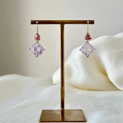 &lt;&lt; 二月生日石 &gt;&gt; 紫水晶雕刻石耳環/耳環 第3張的照片