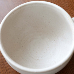 白マット釉のざっくりほっこりスープカップ 10枚目の画像
