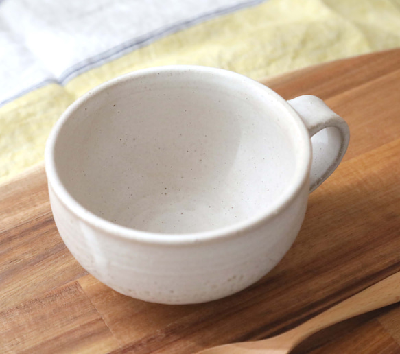白マット釉のざっくりほっこりスープカップ 5枚目の画像