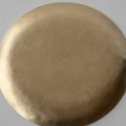 真鍮の丸皿/M　菓子皿　お香立て minimal plate <circle-M> / brass 5枚目の画像