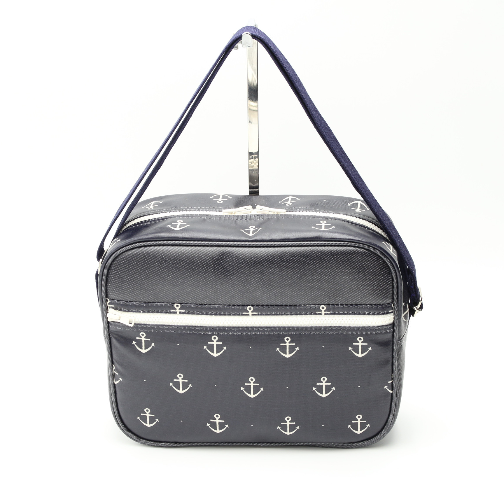 在庫あり　大きい幼稚園バッグ　ショルダーバッグ　防水ラミネート 　おしゃれな　イカリ紺色　デニム 通園バッグ 男の子