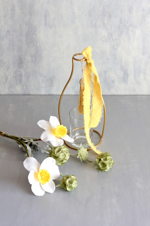 【ラッパスイセンとクーゲル】｜アーティフィシャルフラワー 花瓶アレンジ| 冬｜ギフト・インテリア雑貨 6枚目の画像