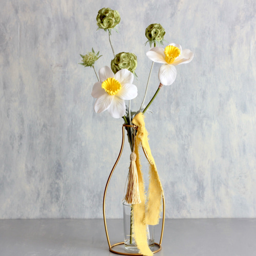 御深井 花生　花瓶　ラッパ型 ラッパスイセンとクーゲル】｜アーティフィシャルフラワー 花瓶