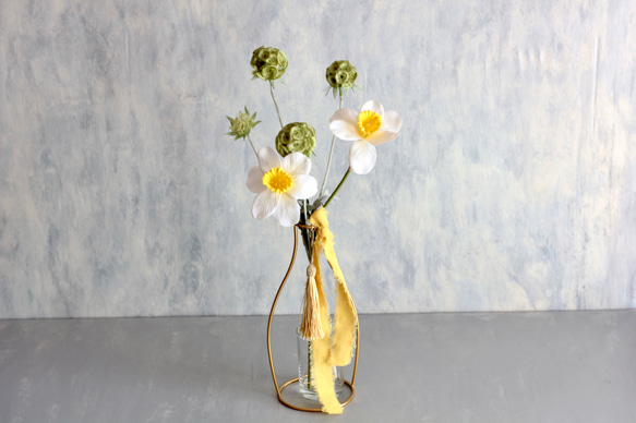 【ラッパスイセンとクーゲル】｜アーティフィシャルフラワー 花瓶アレンジ| 冬｜ギフト・インテリア雑貨 5枚目の画像