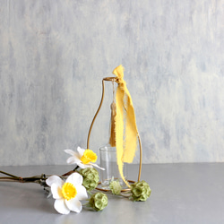 【ラッパスイセンとクーゲル】｜アーティフィシャルフラワー 花瓶アレンジ| 冬｜ギフト・インテリア雑貨 7枚目の画像