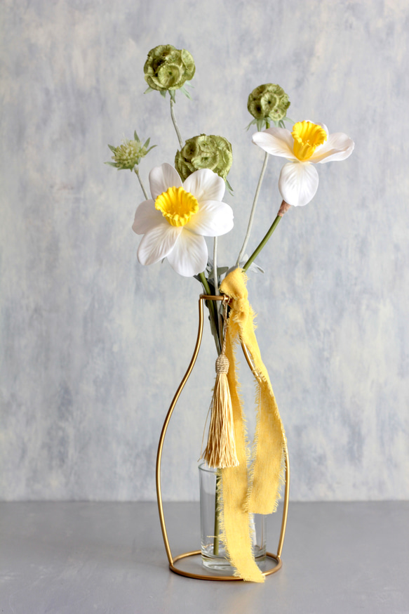 【ラッパスイセンとクーゲル】｜アーティフィシャルフラワー 花瓶アレンジ| 冬｜ギフト・インテリア雑貨 4枚目の画像