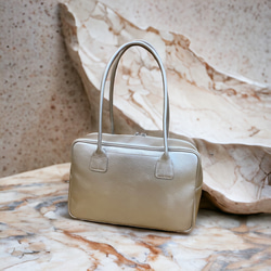 熱門方形波士頓包，日本製造，全牛皮，真皮，輕便，真皮收縮，粉金 第2張的照片