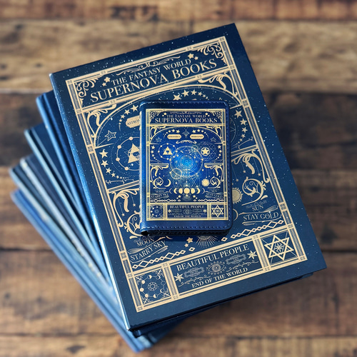 小さな本のような名刺入れ 