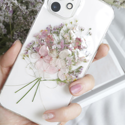 ナチュラルピンクのブーケ 押し花スマホケース iPhone15Android カスミソウ スマホケース　16e 6枚目の画像