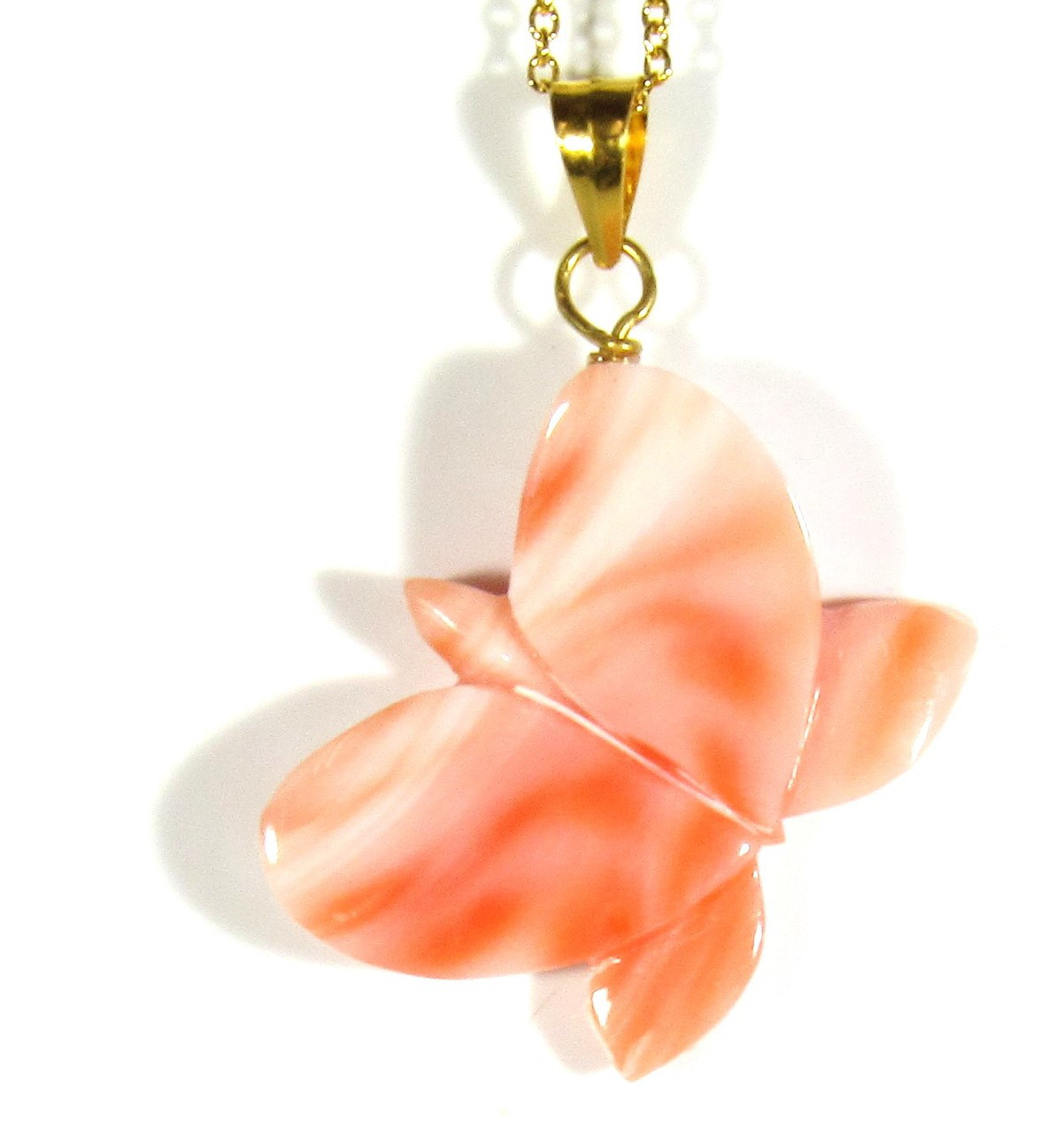 宝石珊瑚　さんご　蝶　アクセサリー ・ジュエリー　ペンダント?・ペンダント　No－01143