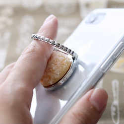 棕色瓜麵包智慧型手機戒指 第5張的照片