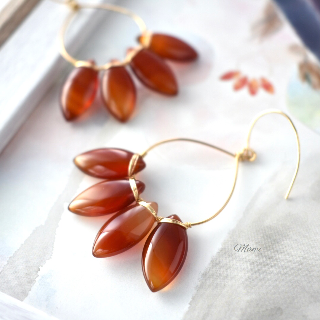 14KGF レッドアゲートのドロップラインピアス