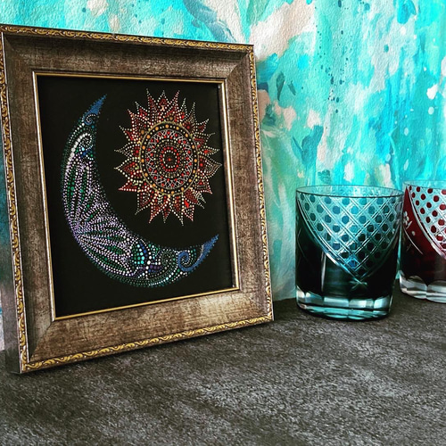 点描画曼荼羅 「上弦の月と、見守る太陽」 その他アート ao✱makana