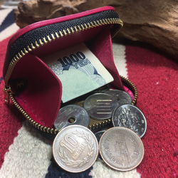 ピンクパイソン　手の平サイズのコインケース 8枚目の画像
