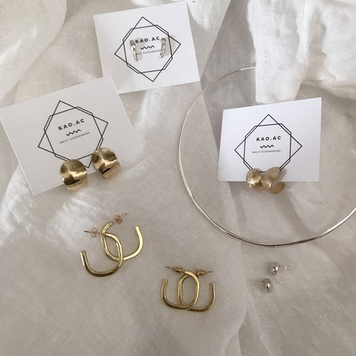 HMイヤリングゴールドスクエア