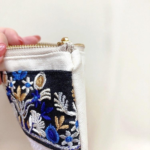 可愛い刺繍と彩りが魅力★【HERMES】フラットポーチ 000000009742_sYkQUUr.jpg